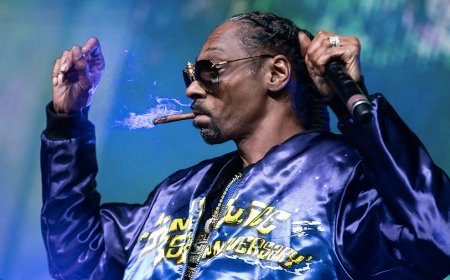 Burya ntago byashoboka: Umuraperi Snoop Dogg ibyo kureka kunywa itabi byari Ikinamico kuri we
