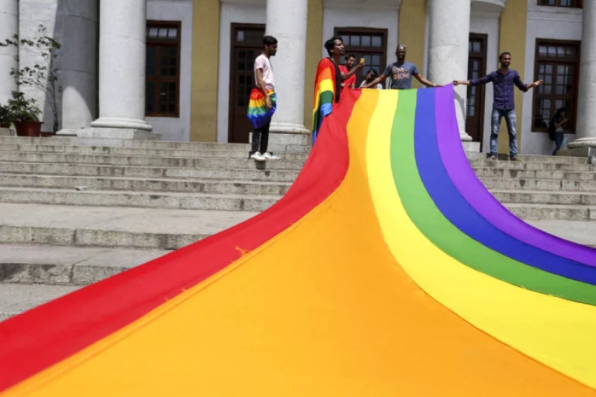 Abantu 76 bafunzwe bakekwaho gutaha ubukwe bw’ababana bahuje ibitsina