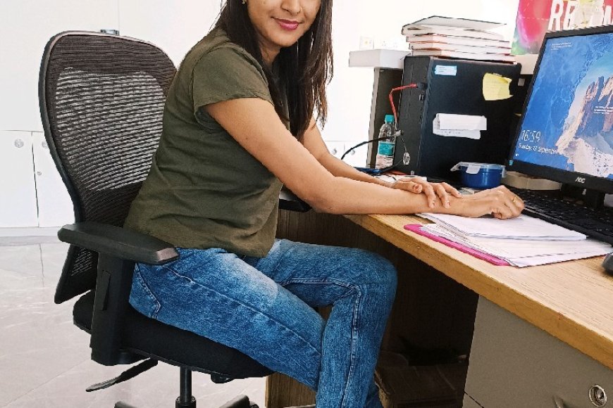 Ubusobanuro bw'izina Jeannine  rihabwa umwana w’umukobwa ukunda akazi kiyubashye