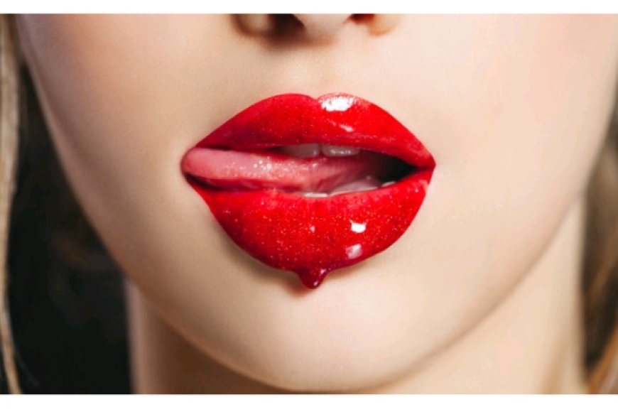 Wowe usomana Ese hari ingaruka mbi ziba iyo wariye Lipstick iyo  urigusomana n’umukunzi wawe ? Dore icyo inzobere zibivugaho