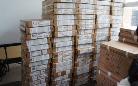 Dore  impamvu nyakuri abanyeshuri ba Kaminuza y’u Rwanda  batinze guhabwa mudasobwa bamaze amezi asaga arindwi bategereje