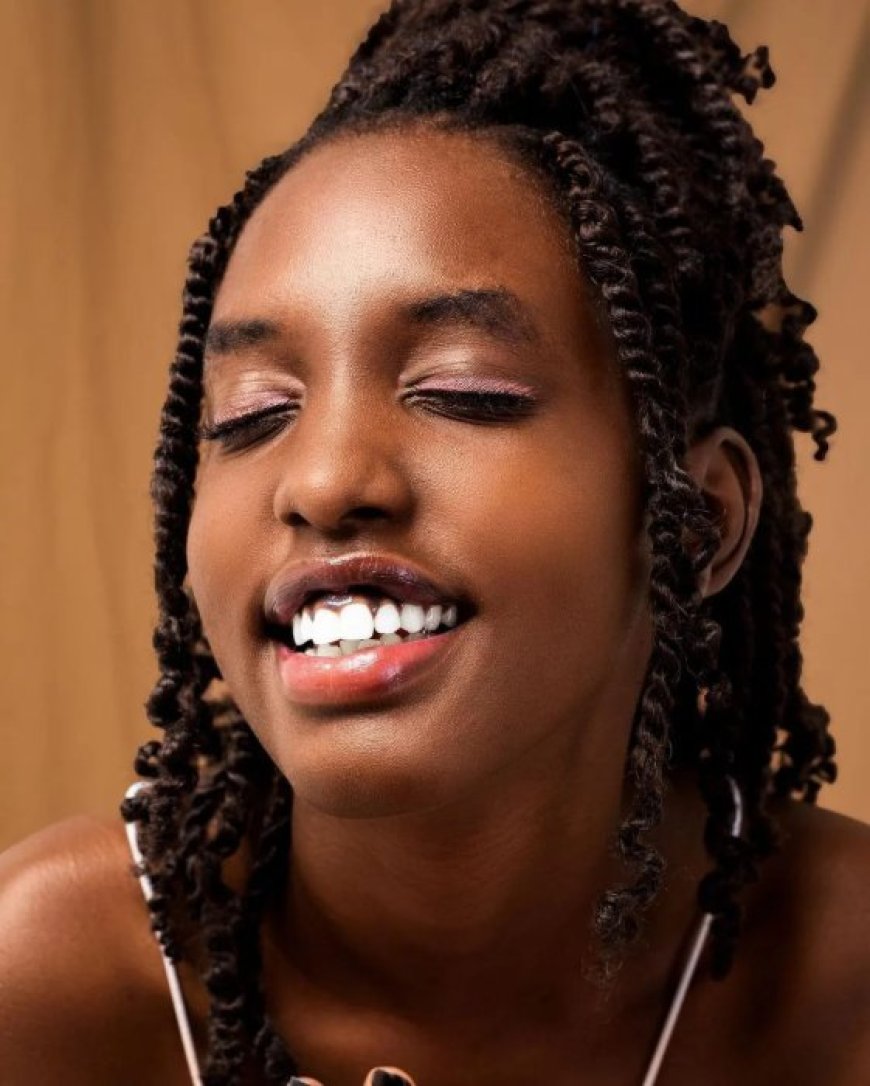 Umukobwa mwiza cyane wabyaranye n’umuhanzi Okkama yamenyekanye [AMAFOTO]