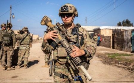 Amerika yateruye ibisasu biremereye byakasamutwe irasa ku bikorwa 85 bya Irani muri Syria mu rwego rwo kwihimura