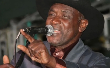 Iyo udafite ukurusha ntunagire uwo urusha ntacyo uba ukora-Umuhanzi ubirambyemo yacyebuye ab’ubu