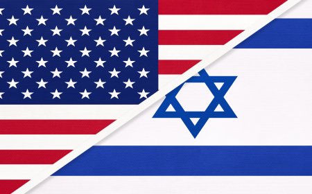 USA: Umusirikare wa Amerika yitwikiye imbere ya Ambasade ya Israel