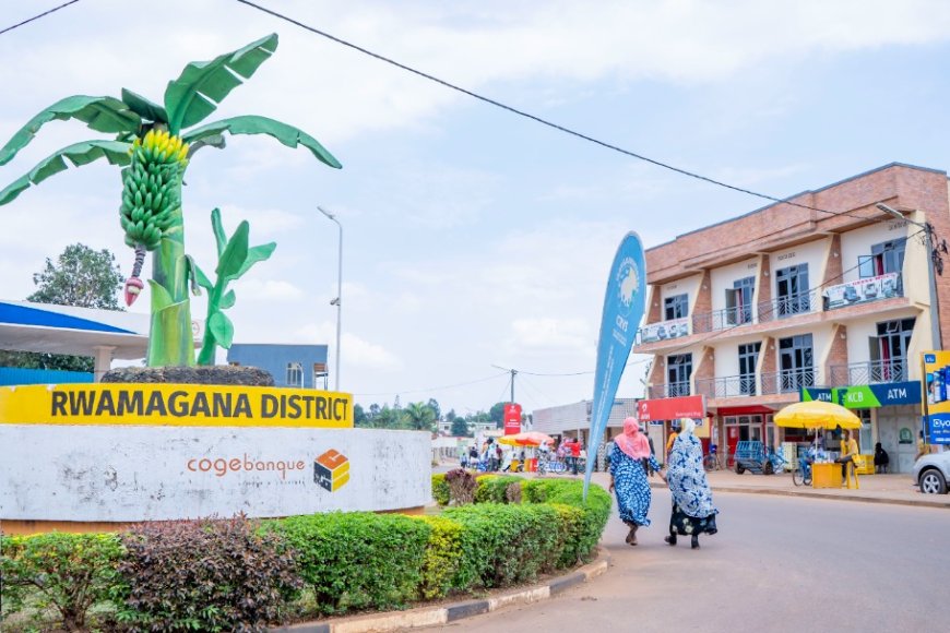 Rwamagana: Umunsi w’Intwari wahujwe no gutaha imihanda mishya