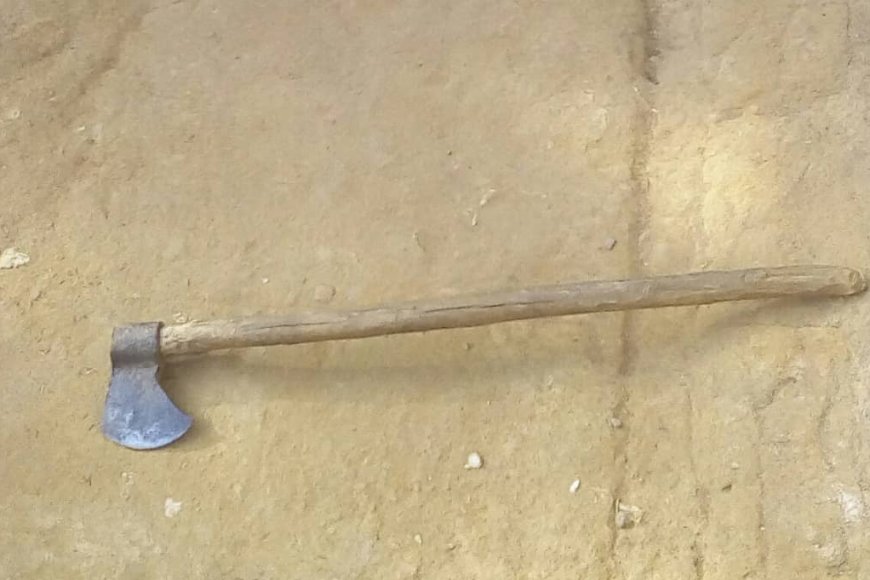 RUSIZI: Umugabo yigize Umupfakare akoresheje ishoka ubwo we n’umugore we bari bapfuye urukwi.