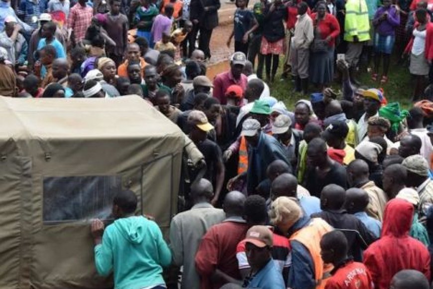 Bamuteraguye ibyuma azira gutabara! Umugabo yatewe icyuma mw'ijosi atabara nyirabukwe