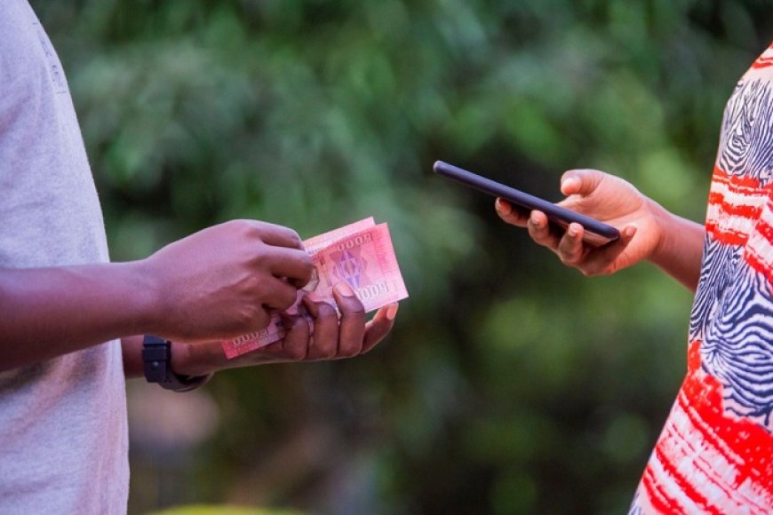 Abatubuzi bahagurukiwe "Uko umukozi wa ‘Mobile Money’ yafashishije Polisi gufata uwakwirakwizaga amafaranga y’amiganano"