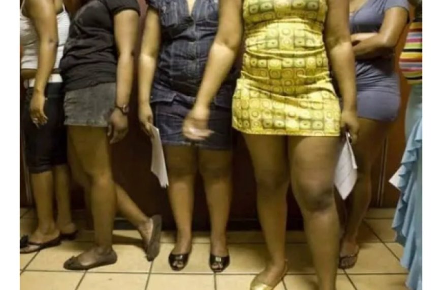 Ghana: Umukobwa w’imyaka 45 Aratakamba avuga ko uwamwemera akamukwa kuko byose yiteguye kubyishyura  nyuma yo kwirya ku basore imyaka ikamusiga.