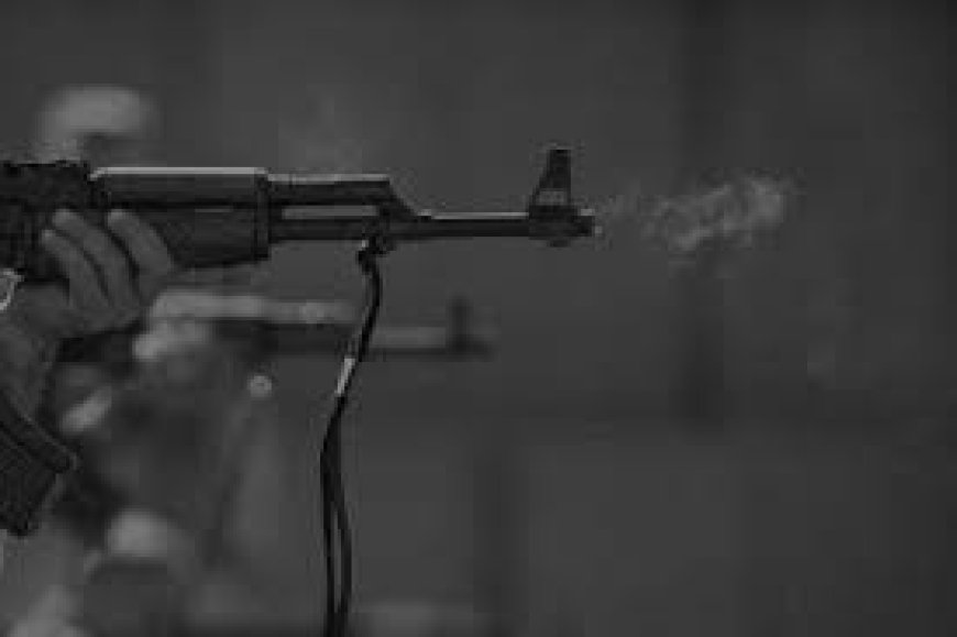 Bamwishe urwagashinyaguro! Amabandi yambuye umupolisi imbunda bahita bayimurashisha ahasiga ubuzima