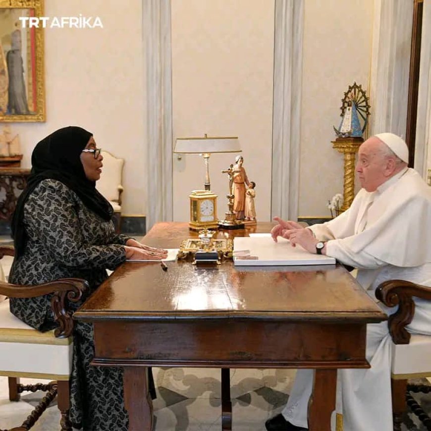 Perezida Samia Suluhu Hasan na Papa baganiriye ku bibera muri Congo