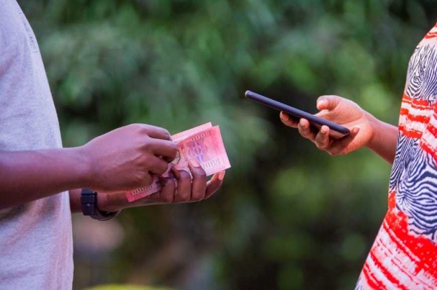 Abatubuzi bahagurukiwe "Uko umukozi wa ‘Mobile Money’ yafashishije Polisi gufata uwakwirakwizaga amafaranga y’amiganano"