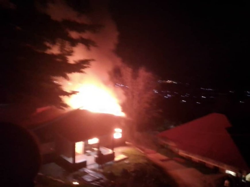 Abanyeshuri 4 ba kibogora Polytechnic bahiriye mu nzu  nyuma y'iturika rya Gas