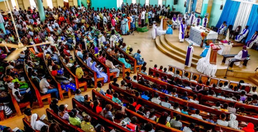 Burkina Faso: Abakristu basaga 15 biciwe mu rusengero barimo guhimbaza imana