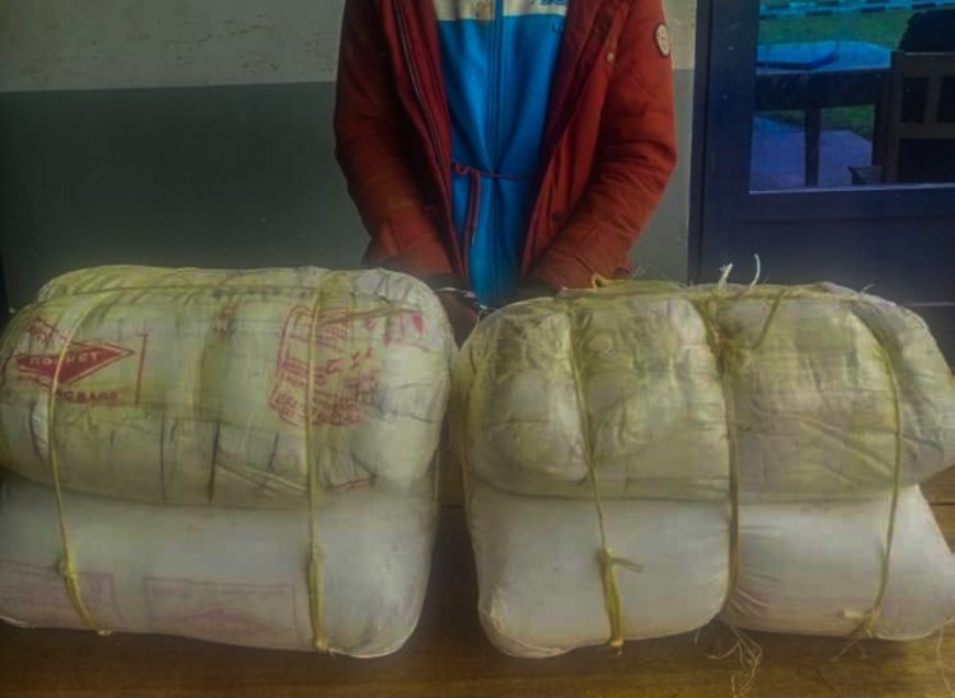 Burera: Umugabo yafashwe atwaye amasashe arenga ibihumbi 80 kuri moto