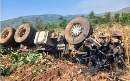 Kirehe: Ikamyo yagonze moto mu buryo bukomeye umwe ahasiga ubuzima