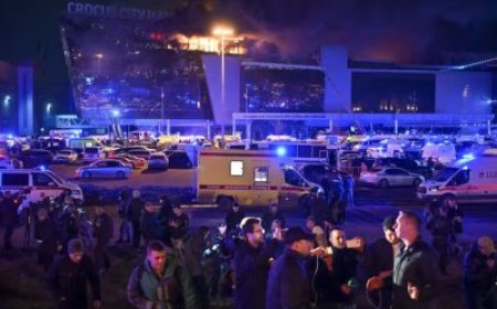 Uburusiya: Abantu bane bamaze gutabwa muri yombi bakurikiranyweho kwica abantu 115 mu gitaramo