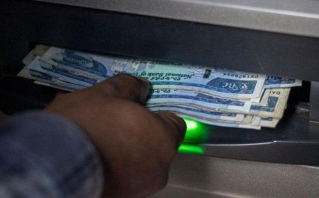 Banki yagize ikibazo abanyeshuri babikuza akayabo kamafaranga batisondetse