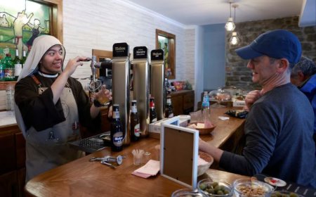 Ababikira bo muri kiliziya gatolika bafunguye akabari kugira ngo bajye babwiriza ubutumwa abaje kwica akanyota