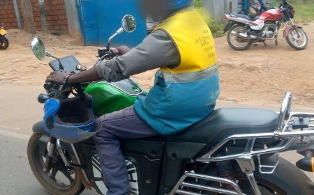 Abamotari batwara Moto za Spiro barataka ibihombo no guteshwa igihe