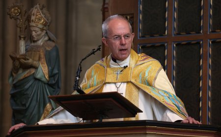 Amakuru mashya kubimukira "Umukuru wa Angilikani urwanya kohereza abimukira mu Rwanda yemeye kuva ku izima"