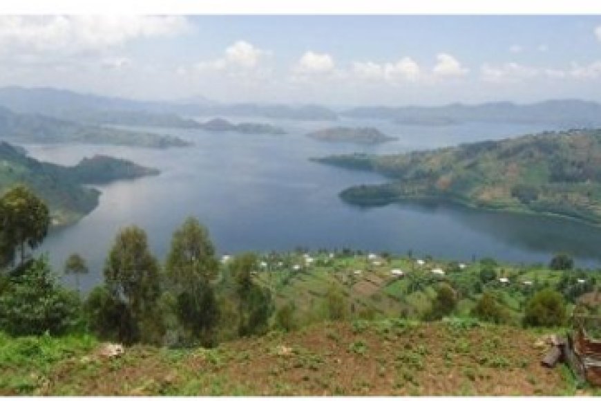 Abanyeshuri babiri barohamye mu kiyaga cya Kivu, ubwo batorokaga abandi aho bari mu gikorwa cyo Kwibuka ku ncuro ya 30 Jenoside yakorewe Abatutsi bakajya koga