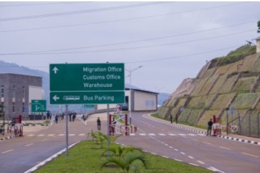 Abapolisi babiri ba Uganda bafunzwe bazira kwiba Umunyarwanda, bakoresheje uburiganya bukomeye