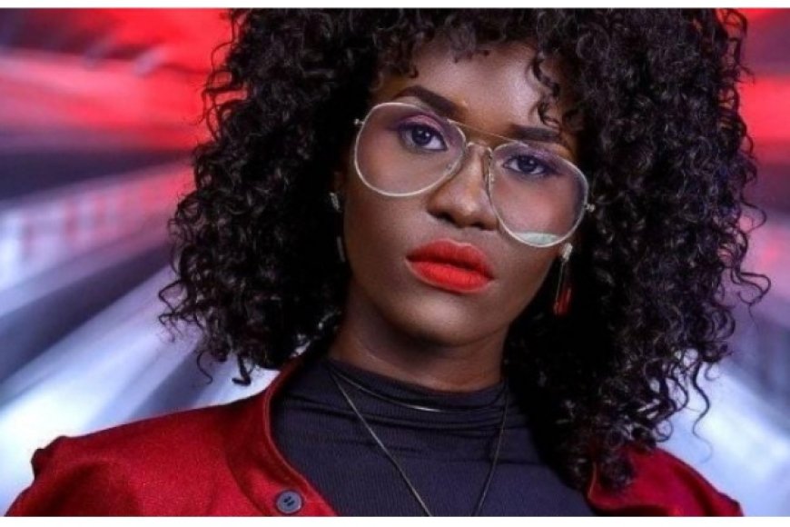 Umuhanzikazi Omega yatangaje ko ategereje kujya muri illuminati kugira ngo nawe abe icyamamare