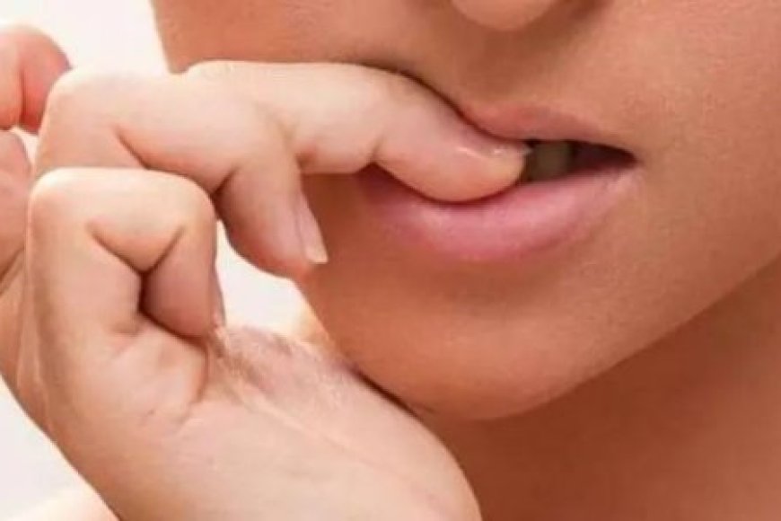 Abasore: Nubona ibi bimenyetso ku mukobwa igihe muri kumwe uzamenye ko agukunda n’ubwo atabikubwira