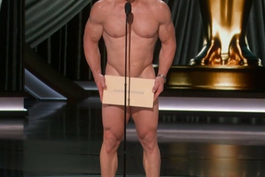 Icyamamare John Cena  cyaje gufata ibihembo bitangwa na Oscar cyambaye ubusa buri buri[AMAFOTO]