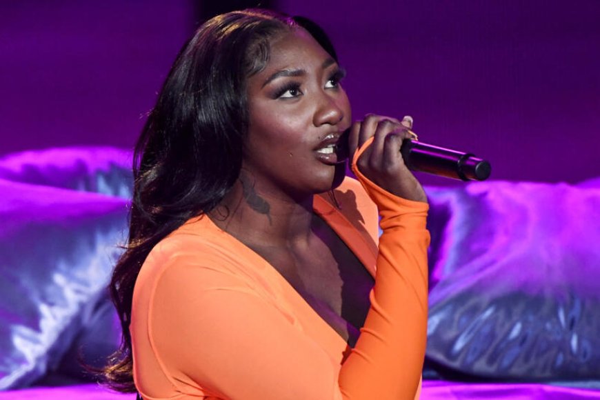 Ese ni ukubera iki guha akazi, Aya Nakamura, mu mikino olimpike byateje sakwe sakwe?