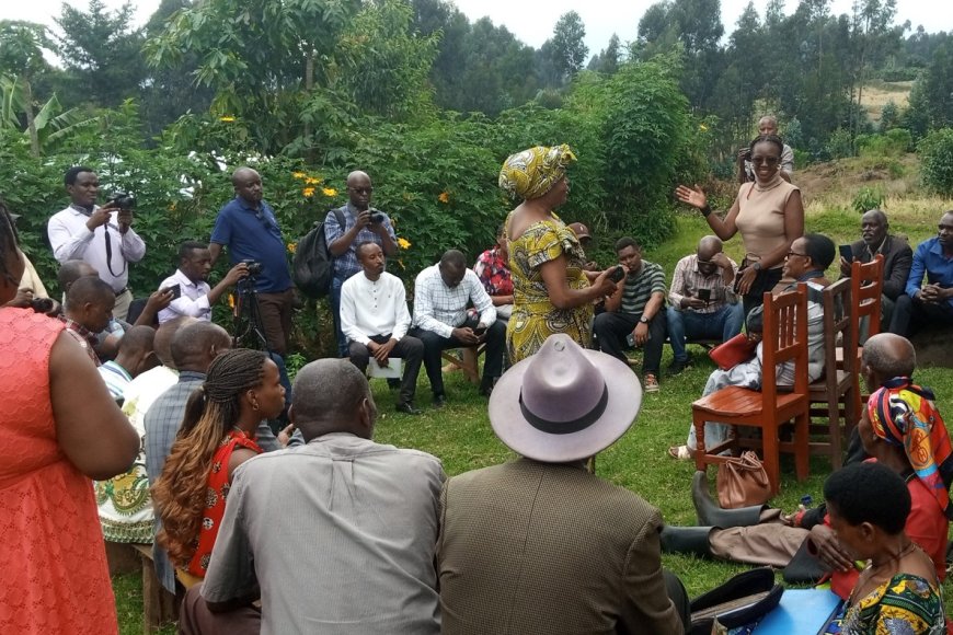 Musanze: Abahabwaga akato kubera Virus ya Sida basigaye basangira n'ababanenaga-Amafoto & Amashusho