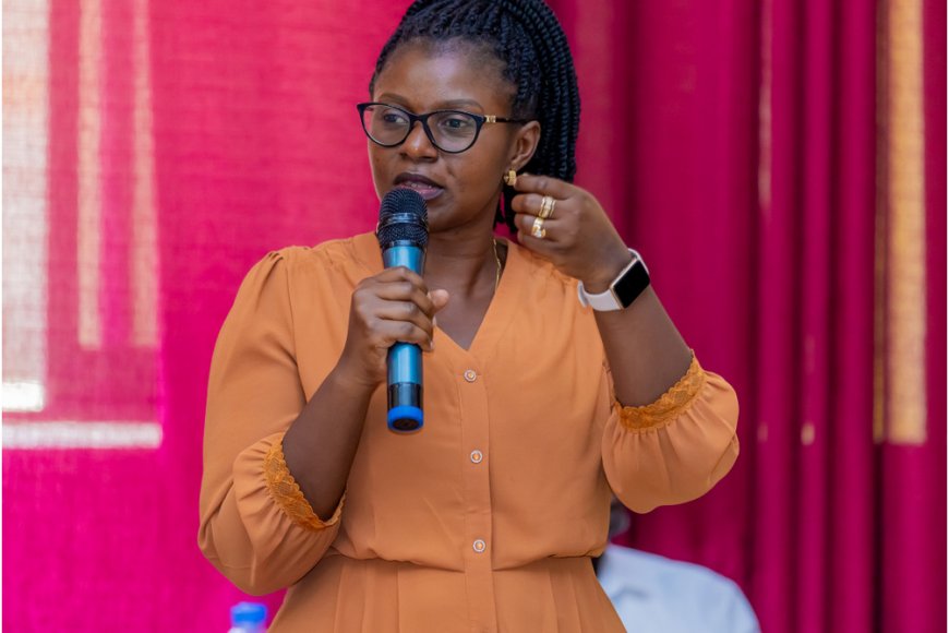 Abarimu bashaka kongererwa inguzanyo idatangirwa ingwate bahawe igisubizo