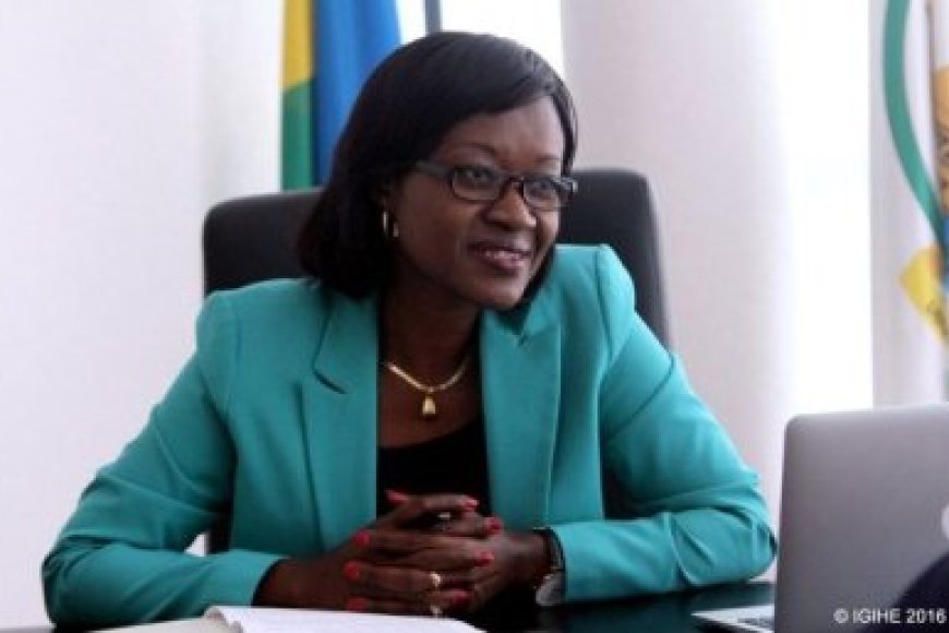 Inkuru yincamugongo? Ambasaderi Mukaruriza Monique yahitanwe n’uburwayi