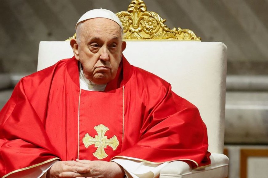 Kiliziya gatolika: Papa Francis ufite intege nke z’umubiri yatangiye gutegwa iminsi