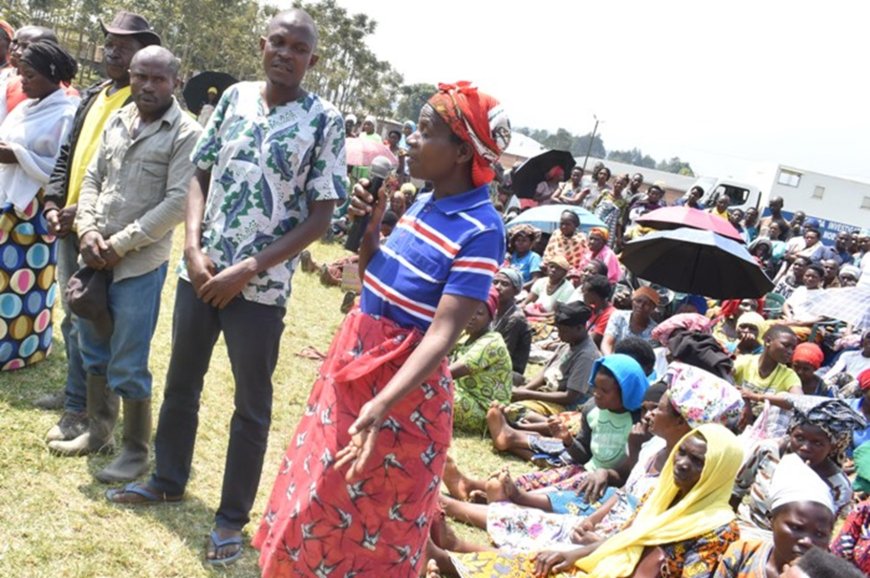 Burera: Abaturage barashinja Abakuru b’Imidugudu kubasaba amafaranga ibihumbi 20 yiswe ay’ikiziriko kugira ngo bahabwe  Girinka