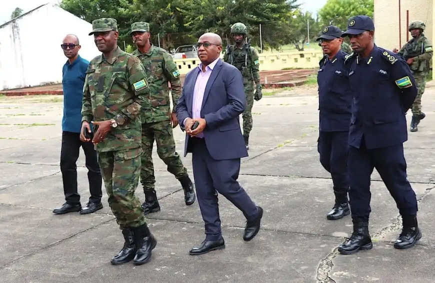 Gen. Alex Kagame yagaragarije Ambasaderi w’u Rwanda muri Mozambique ishusho y’ibikorwa bya RDF i CaboDelgado