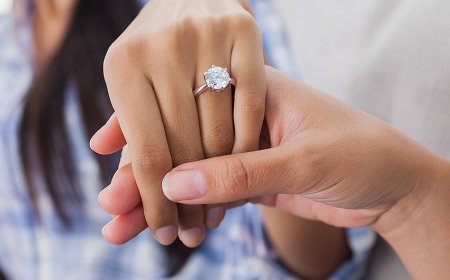 Uburakari ni bwinshi mu baturage ba Ghana kubera umunyedini gakondo w’imyaka 63 washatse umukobwa w’imyaka 12