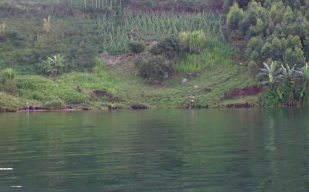 Rutsiro/Boneza: Batuye mu mazi rwagati ariko ntibagira ayo kunywa n’ayo gutekesha