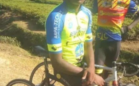 Musanze: Imodoka  yagonze Umukinnyi usiganwa ku magare ari mu myitozo arapfa