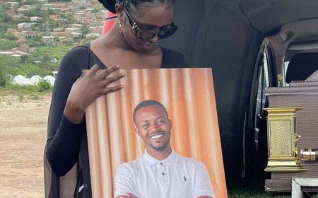 Akababaro kenshi cyane kuri DJ Sonia ukiri ku kiriyo cya musaza we, yababajwe n’abamwitiriye amashusho y’inkumi yambaye ubusa