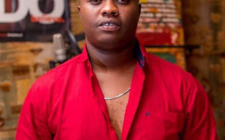 Umuhanzi Ruhumuriza James yemeye kwishyura incuti ye imushinja ubwambuzi