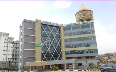 Gasabo: Noteri w’Umurenge yishwe urwagashinyaguro ateraguwe ibyuma