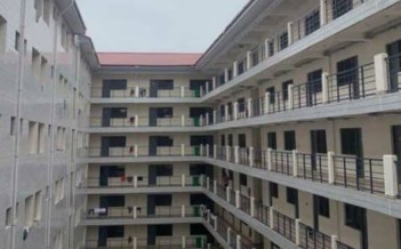 Umukozi Ukora amasuku muri Kaminuza yiyahuye ku igorofa rirerire nyuma yo gufatwa ashaka gufata ku ngufu umunyeshuri