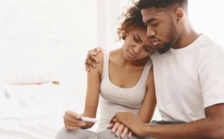 Ntuzihutire kumubwira ko ababyeyi batamushaka! Dore ibintu 4 wakora niba wowe n’umukunzi wawe ababyeyi banze ko mubana