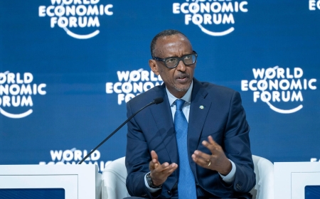 Perezida Paul Kagame avuga  ko tugomba kwamagana uburyarya igihe cyose tububonye
