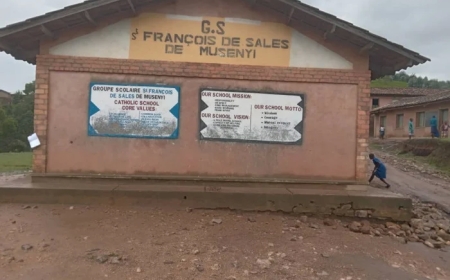 Nyamagabe: Padiri wirukanywe kubera uburaya n’ubusinzi ya abujijwe gutanga amasakaramentu, yagizwe umuyobozi ushinzwe amasomo mu kigo cy’ishuli