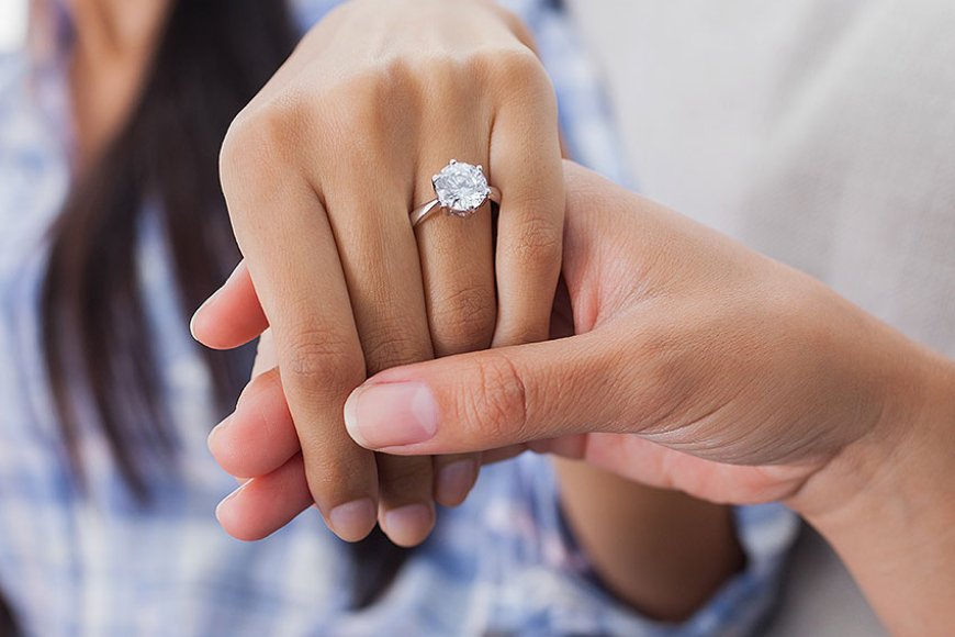 Uburakari ni bwinshi mu baturage ba Ghana kubera umunyedini gakondo w’imyaka 63 washatse umukobwa w’imyaka 12