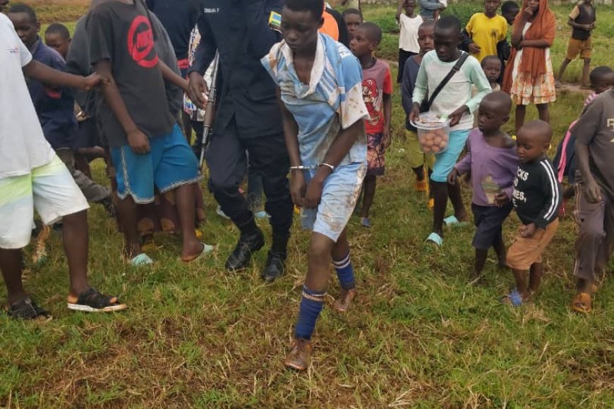 Umukino wa kimwe cya kane cy’igikombe cy’Amahoro mu bagore!Abakinnyi bakubise umusifuzi, umwe ashyirwa mu mapingu